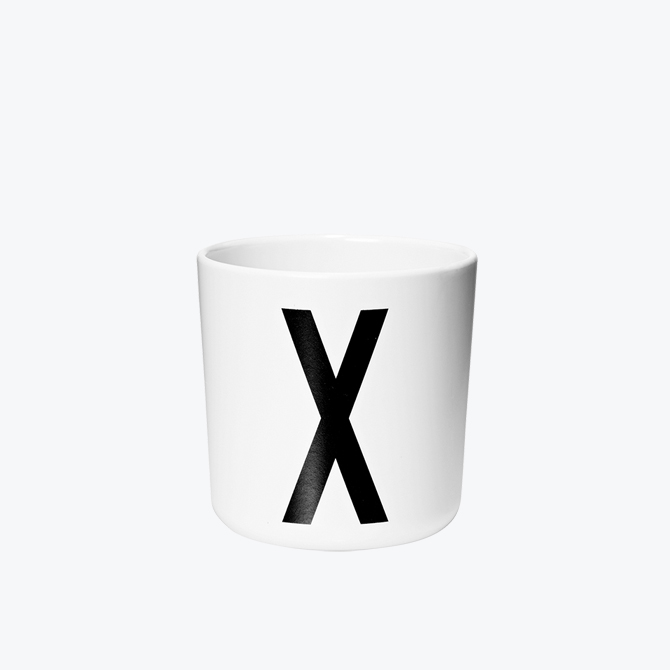 X Melamin Cup Bicchiere Bambino in plastica Design Letters Alfabeto Arne Jacobsen_Online DTime